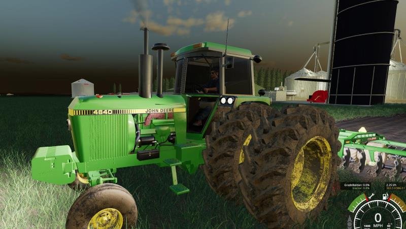 Трактор JOHN DEERE 4640 V1.0.0.1 для Farming Simulator 2019