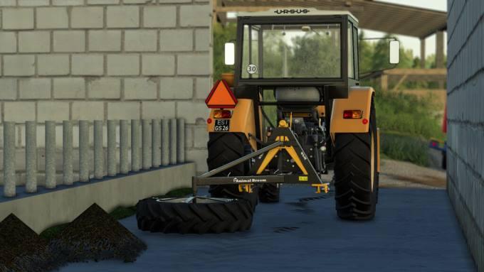 Колесо для уборки Animal Broom v1.0 для Farming Simulator 2019